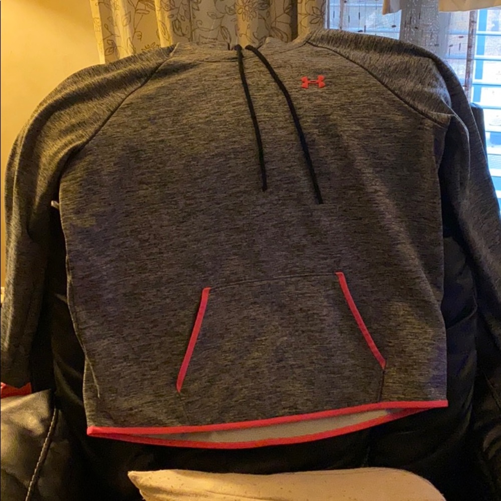 Under Armor sweatshirt grey barely worn